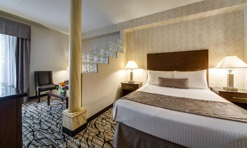 Monte Carlo Inns Oakville Suites image 33